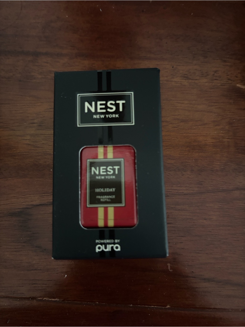 NEST New York Holiday Fragrance Pod in Red